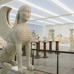 19 mars 2024 Exposition « Embarque­ment pour Délos 150 ans de fouilles dans l’île d’Apol­lon », au musée des Moulages